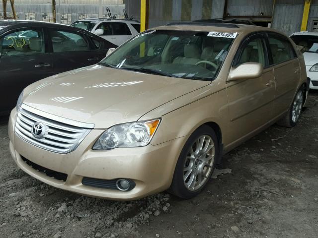 4T1BK3DB6AU365871 - 2010 TOYOTA AVALON XL GOLD photo 2