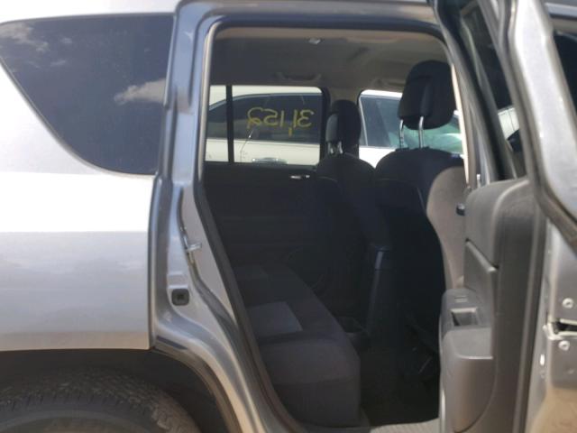 1C4NJCBA0GD705071 - 2016 JEEP COMPASS SP 银色 照片 6