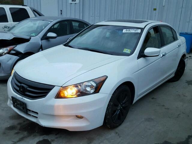 1HGCP3F8XBA032394 - 2011 HONDA ACCORD EXL WHITE photo 2