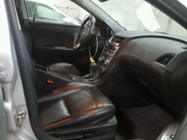 1G1ZG5E73CF197083 - 2012 CHEVROLET MALIBU LTZ 灰色 照片 5