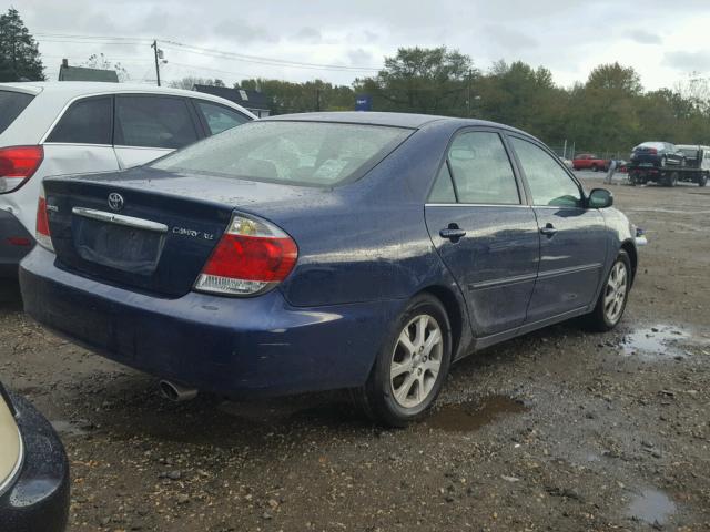 4T1BE30K75U430567 - 2005 TOYOTA CAMRY LE BLUE photo 4