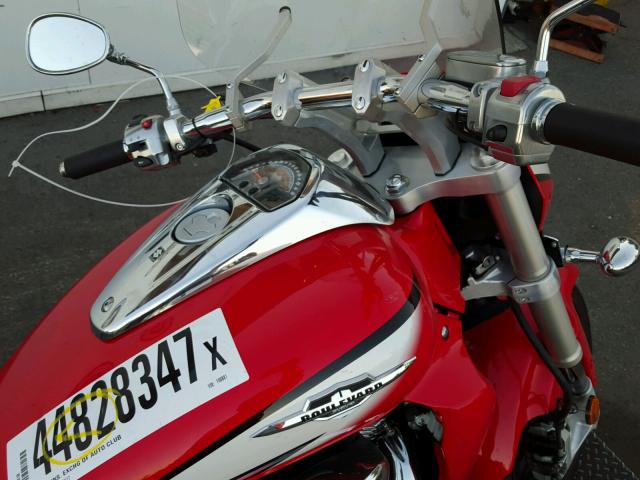 JS1VY53A2D2100881 - 2013 SUZUKI VZR1800 RED photo 5