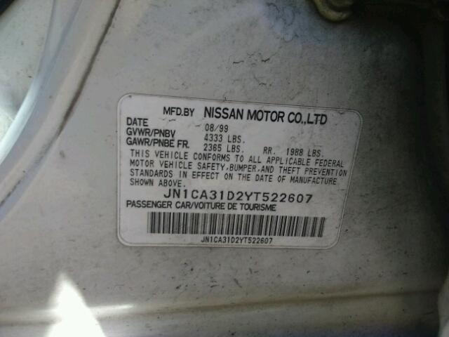 JN1CA31D2YT522607 - 2000 NISSAN MAXIMA GLE WHITE photo 10