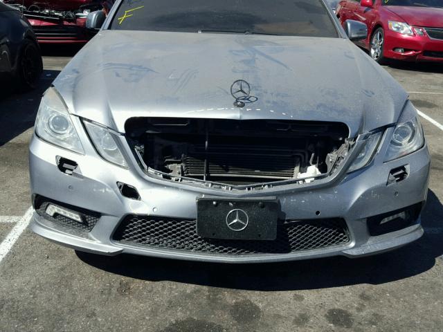 WDDHF7CB5AA054693 - 2010 MERCEDES-BENZ E 550 GRAY photo 9