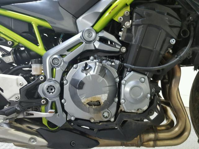 JKAZR2B12HDA15535 - 2017 KAWASAKI ZR900 GREEN photo 12