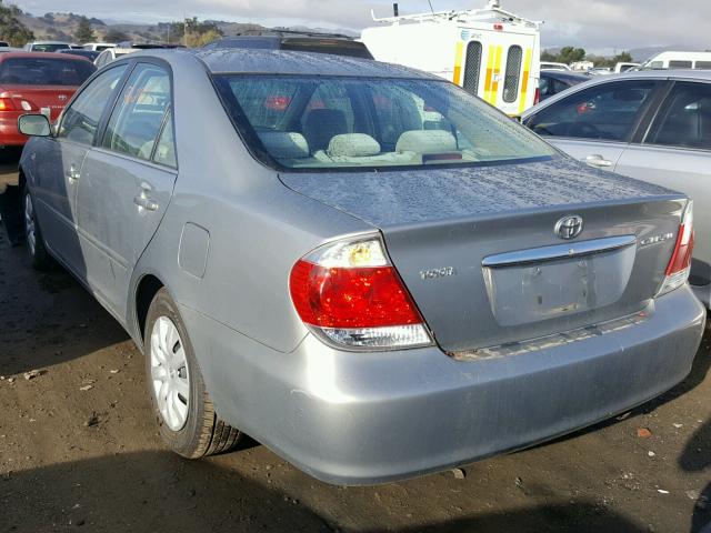 4T1BE30K65U952252 - 2005 TOYOTA CAMRY LE SILVER photo 3