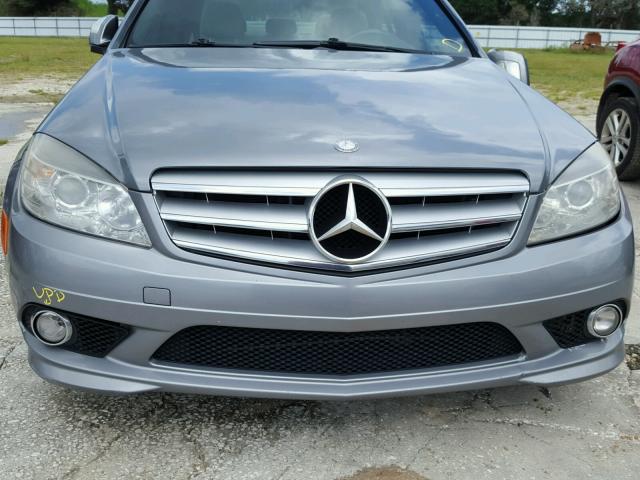 WDDGF56XX9R061112 - 2009 MERCEDES-BENZ C 350 GRAY photo 9