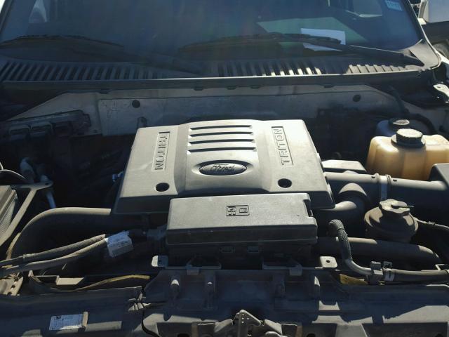 1FMFU19567LA75941 - 2007 FORD EXPEDITION WHITE photo 7