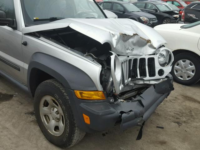 1J4GL48K37W710112 - 2007 JEEP LIBERTY SP SILVER photo 9