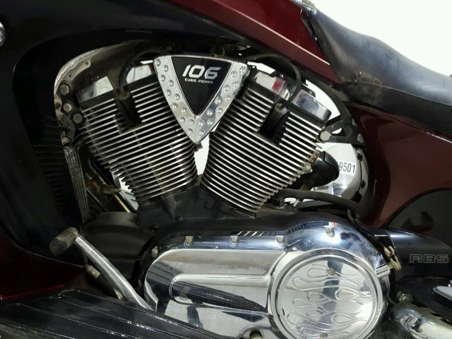 5VPSW36N3B3005952 - 2011 VICTORY MOTORCYCLES VISION TOU BURGUNDY photo 11