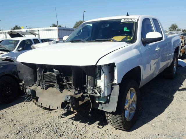 2GCEK19J381203983 - 2008 CHEVROLET SILVERADO WHITE photo 2