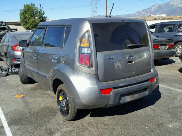 KNDJT2A23A7098604 - 2010 KIA SOUL + GRAY photo 3