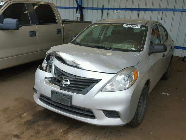 3N1CN7AP1CL861104 - 2012 NISSAN VERSA S SILVER photo 2