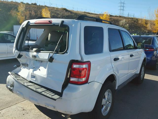 1FMCU9D7XBKB98859 - 2011 FORD ESCAPE XLT WHITE photo 4