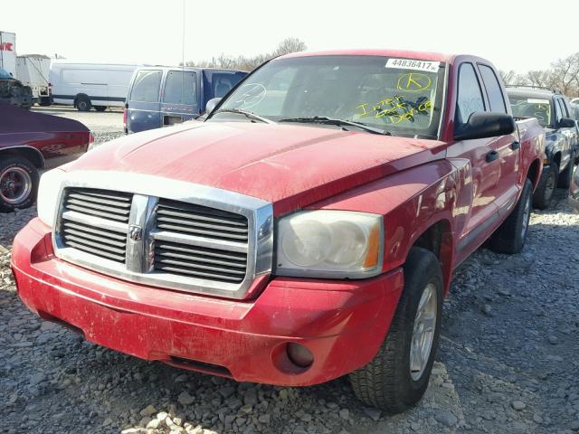 1D7HE48K37S224210 - 2007 DODGE DAKOTA QUA RED photo 2