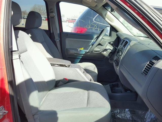 1D7HE48K37S224210 - 2007 DODGE DAKOTA QUA RED photo 5