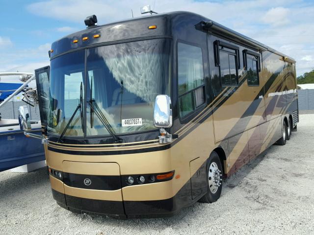 4VZAT1C926C053395 - 2006 SPARTAN MOTORS MOTORHOME GOLD photo 2