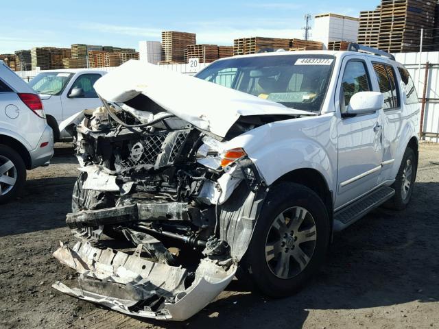 5N1AR1NB9BC618618 - 2011 NISSAN PATHFINDER WHITE photo 2
