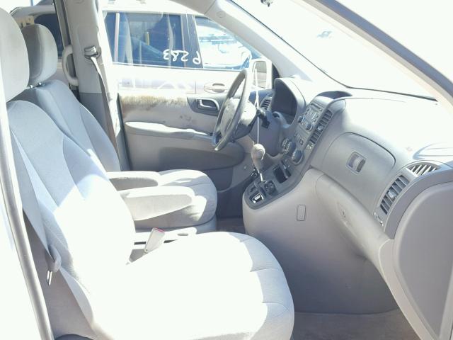 KNDMB233566067454 - 2006 KIA SEDONA EX WHITE photo 5