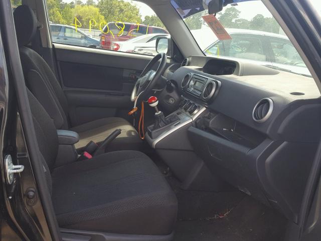 JTLZE4FE4A1102808 - 2010 TOYOTA SCION XB Negro foto 5