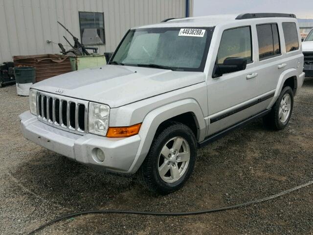 1J8HH48P67C655270 - 2007 JEEP COMMANDER 银色 照片 2