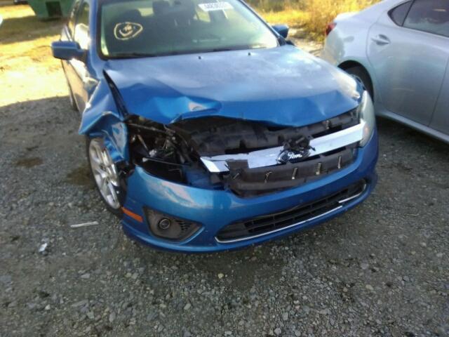 3FAHP0HA1BR194798 - 2011 FORD FUSION SE BLUE photo 9