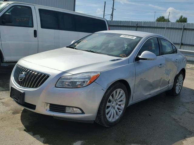2G4GR5EK6C9116255 - 2012 BUICK REGAL 银色 照片 2