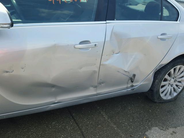 2G4GR5EK6C9116255 - 2012 BUICK REGAL 银色 照片 9