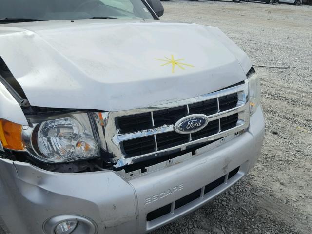 1FMCU0DG4AKA08936 - 2010 FORD ESCAPE SILVER photo 9