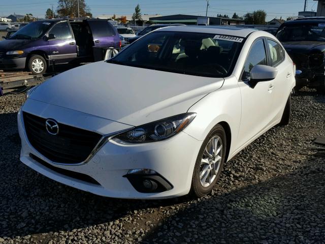 JM1BM1V77G1305928 - 2016 MAZDA 3 WHITE photo 2