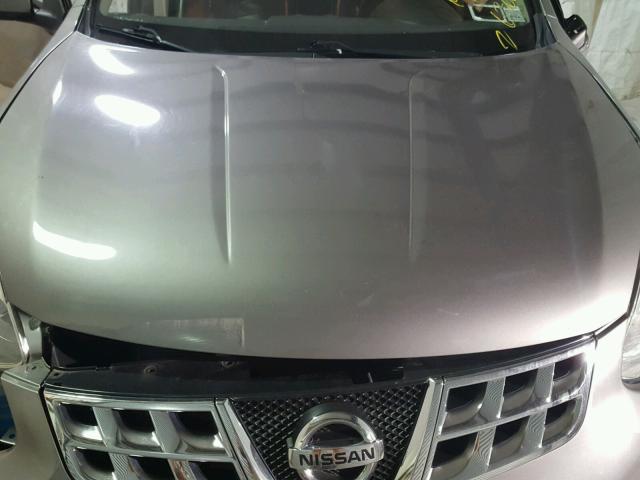 JN8AS5MV2DW150832 - 2013 NISSAN ROGUE S GRAY photo 7