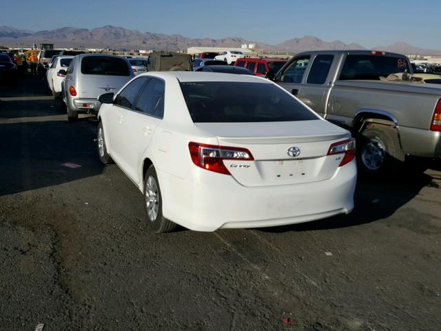 4T4BF1FK0ER345892 - 2014 TOYOTA CAMRY WHITE photo 3