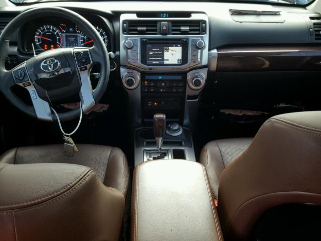 JTEBU5JRXG5305148 - 2016 TOYOTA 4RUNNER SR GRAY photo 9