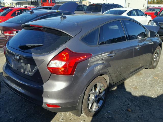 1FADP3K29DL117177 - 2013 FORD FOCUS SE GRAY photo 4