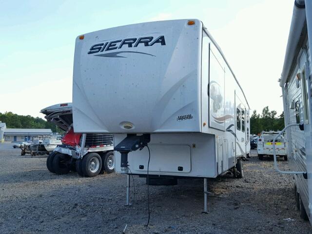 4X4FSEN20CJ036453 - 2012 FORR SIERRA  WHITE photo 2