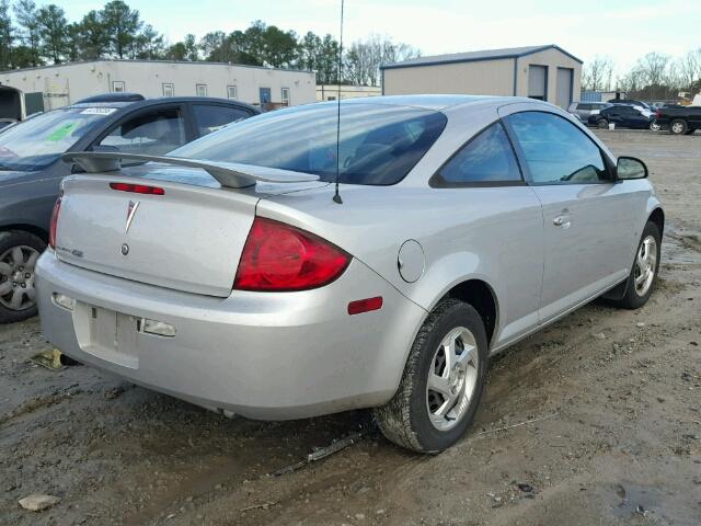 1G2AL15F077211073 - 2007 PONTIAC G5 SILVER photo 4