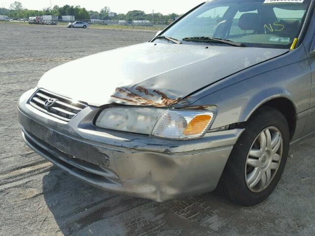 JT2BG22K8Y0428479 - 2000 TOYOTA CAMRY CE TAN photo 9