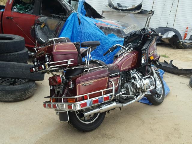 1HFSC0225DA322301 - 1983 HONDA GL1100 A MAROON photo 4