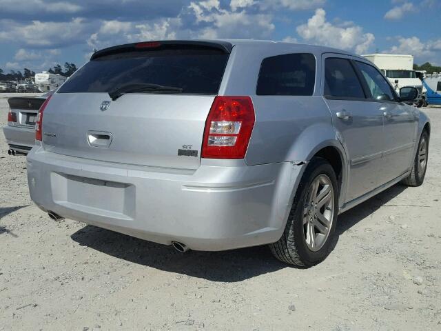 2D4GV58245H164859 - 2005 DODGE MAGNUM R/T SILVER photo 4