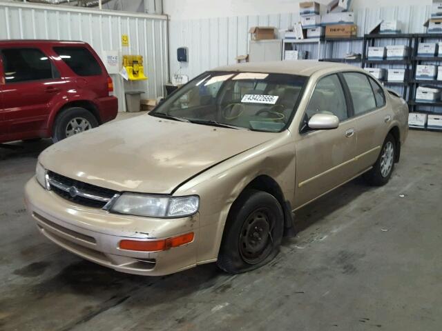 JN1CA21D3WT500414 - 1998 NISSAN MAXIMA GLE TAN photo 2