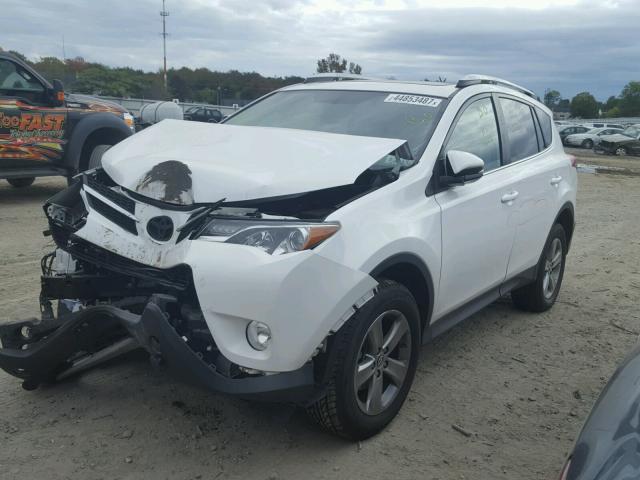 2T3RFREV7FW281538 - 2015 TOYOTA RAV4 XLE WHITE photo 2