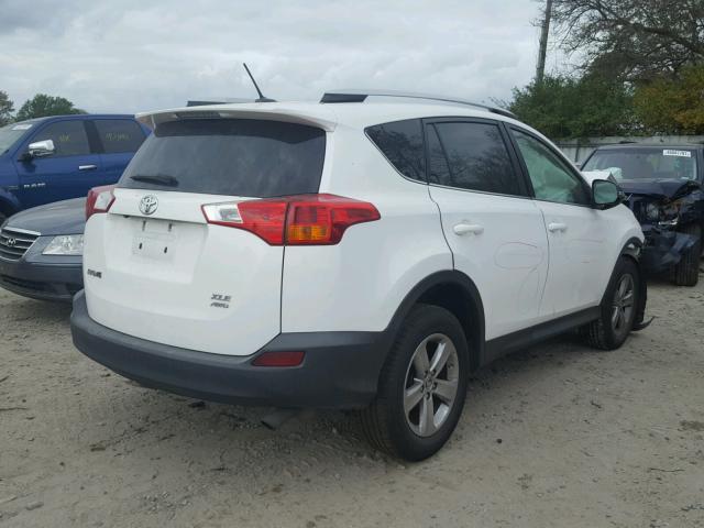 2T3RFREV7FW281538 - 2015 TOYOTA RAV4 XLE WHITE photo 4