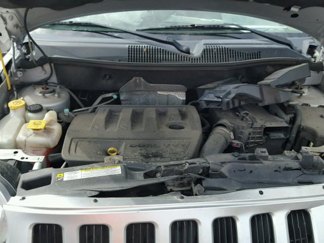 1J4NT4FBXAD562151 - 2010 JEEP COMPASS SP ვერცხლისფერი ფოტო 7