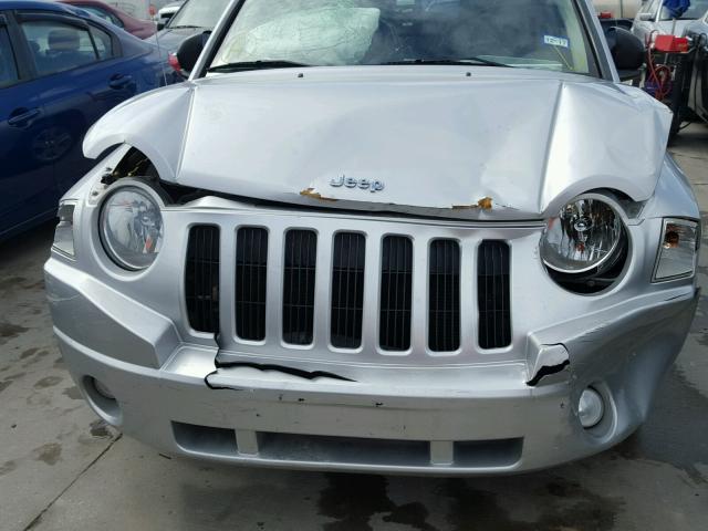1J4NT4FBXAD562151 - 2010 JEEP COMPASS SP ვერცხლისფერი ფოტო 9