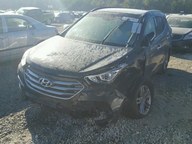 5XYZU3LBXHG445832 - 2017 HYUNDAI SANTA FE S BLACK photo 2