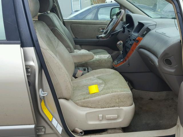 JTJHF10U620236551 - 2002 LEXUS RX 300 GOLD photo 5