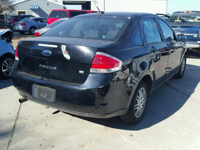 1FAHP35N49W188350 - 2009 FORD FOCUS SE BLACK photo 4