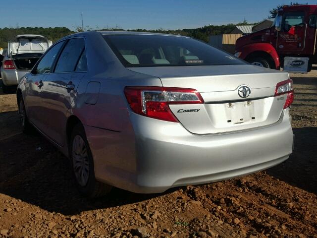 4T1BF1FK1CU636974 - 2012 TOYOTA CAMRY BASE SILVER photo 3