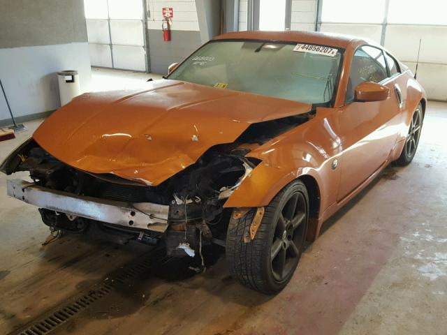 JN1AZ34D43T117238 - 2003 NISSAN 350Z COUPE ORANGE photo 2