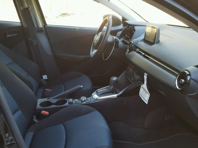 3MYDLBZV1GY137002 - 2016 TOYOTA SCION IA BLACK photo 5